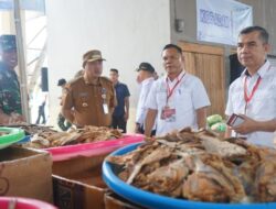 Beberapa Jam Sebelum Jokowi Tiba, Pj Bupati Kembali Pantau Pasar Rakya