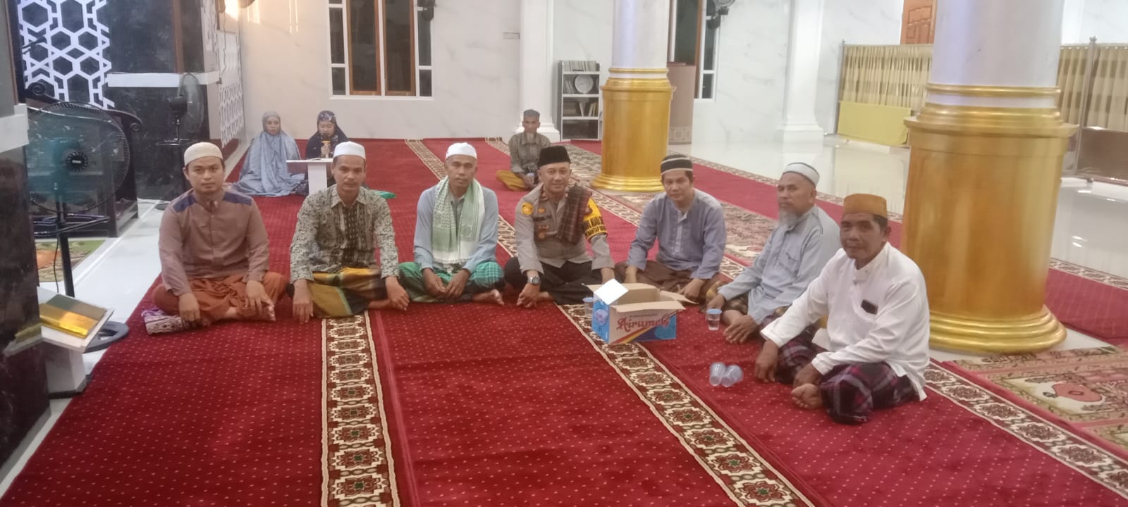 Kapolsek Muara Siau Laksanakan Safari Ramdhan diMasjid Nurul Huda Desa Sekancing Ilir