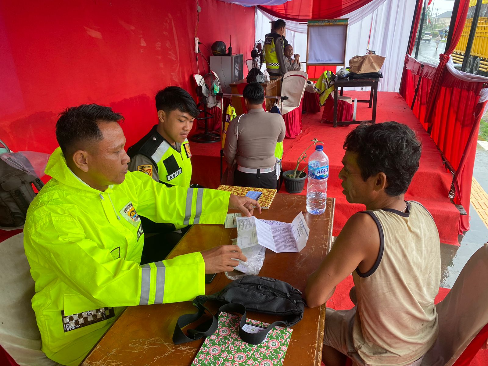 Giat Pos Yan  OPS  Ketupat 2024 Polres Tebo D Muara Tebo