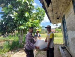 Patut di Acungi Jempol,BKTM Polres Sarolangun Bantu Bibit ikan pada Warganya