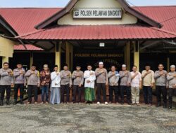 Akp. Amran. SH, Bersama Warga Laksanakan Pembacaan Surah Yasin dan Tahlil di Mako Polsek Pelawan Singkut