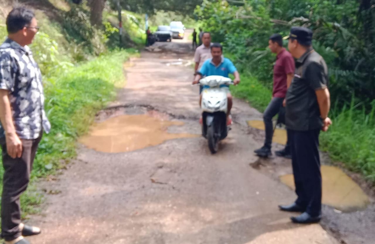 Jalan Jam Gento Mesti Nyaman Dilalui Pj Bupati Merangin Selalu Cepat Respon Laporan Masyarakat