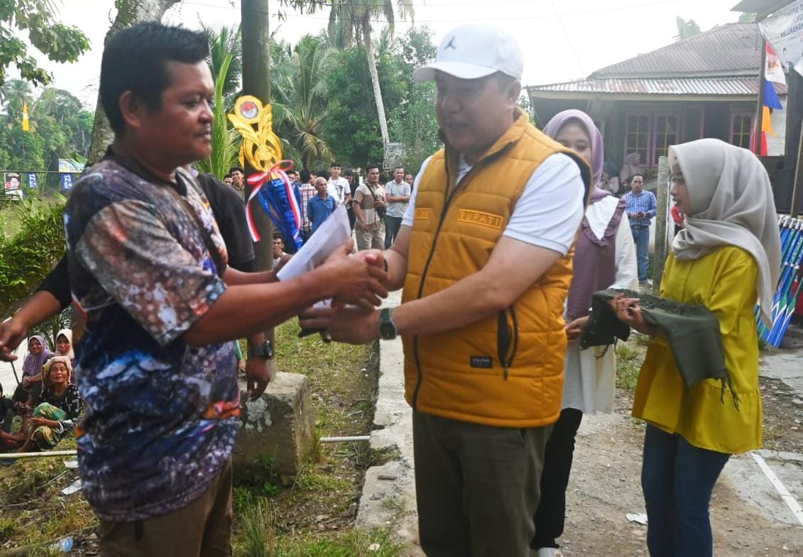 Tim Dusun Baru Terbaik Pacu Perahu Merangin Open IV setelah Berlangsung Dua Hari Ditutup Pj Bupati H Mukti