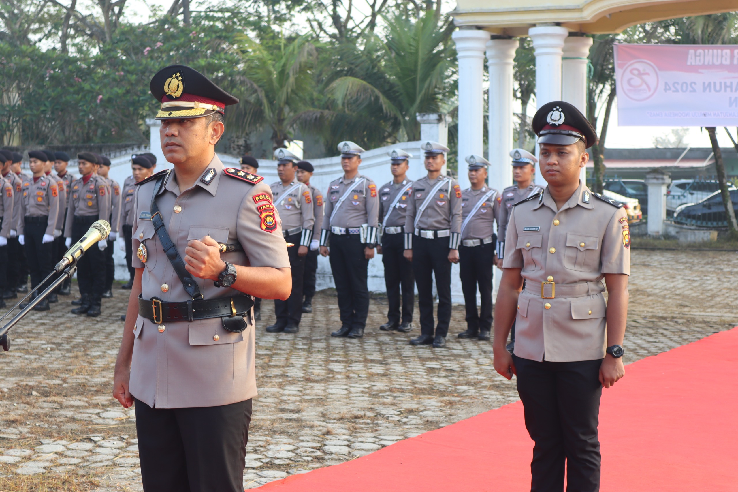 Kapolres Sarolangun Beserta Jajaran Laksanakan Upacara Ziarah di TMP Dalam Rangka Hari Bhayangkara ke 78