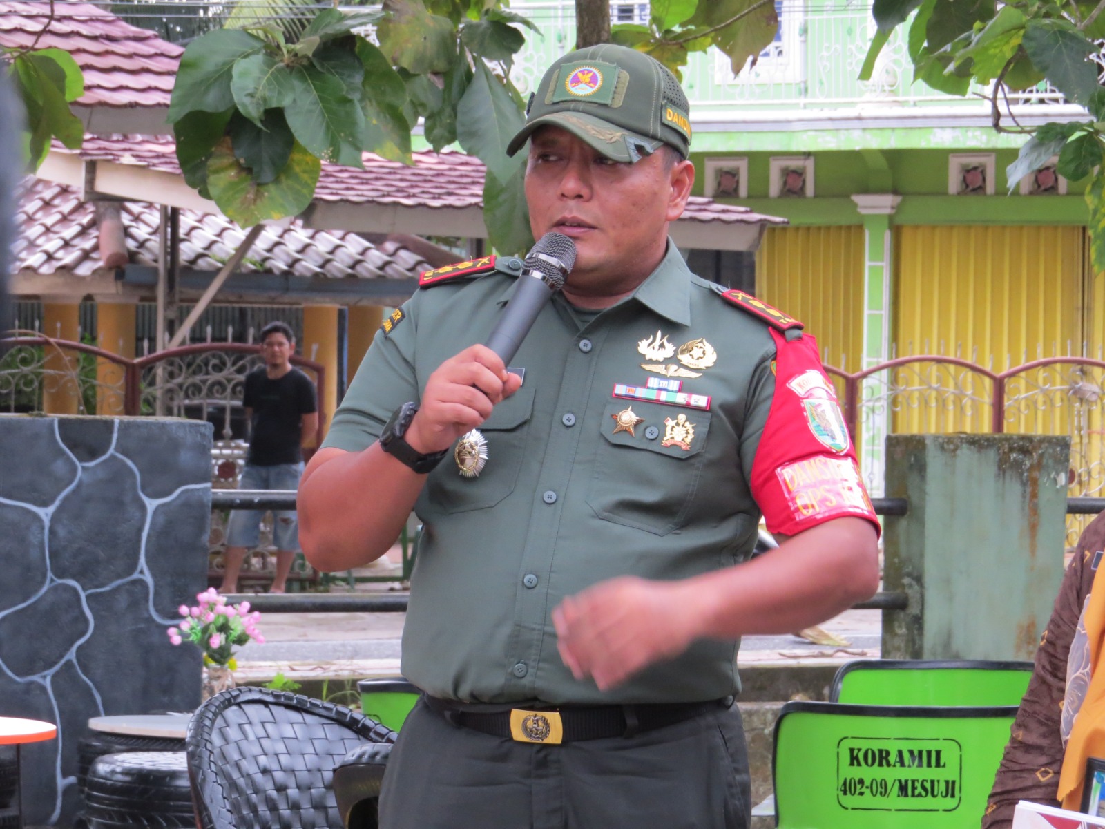 Mengurangi Sampah, Kodim 0402/OKI Menggelar Lomba Kreasi Meja Kursi Dari Barang Bekas