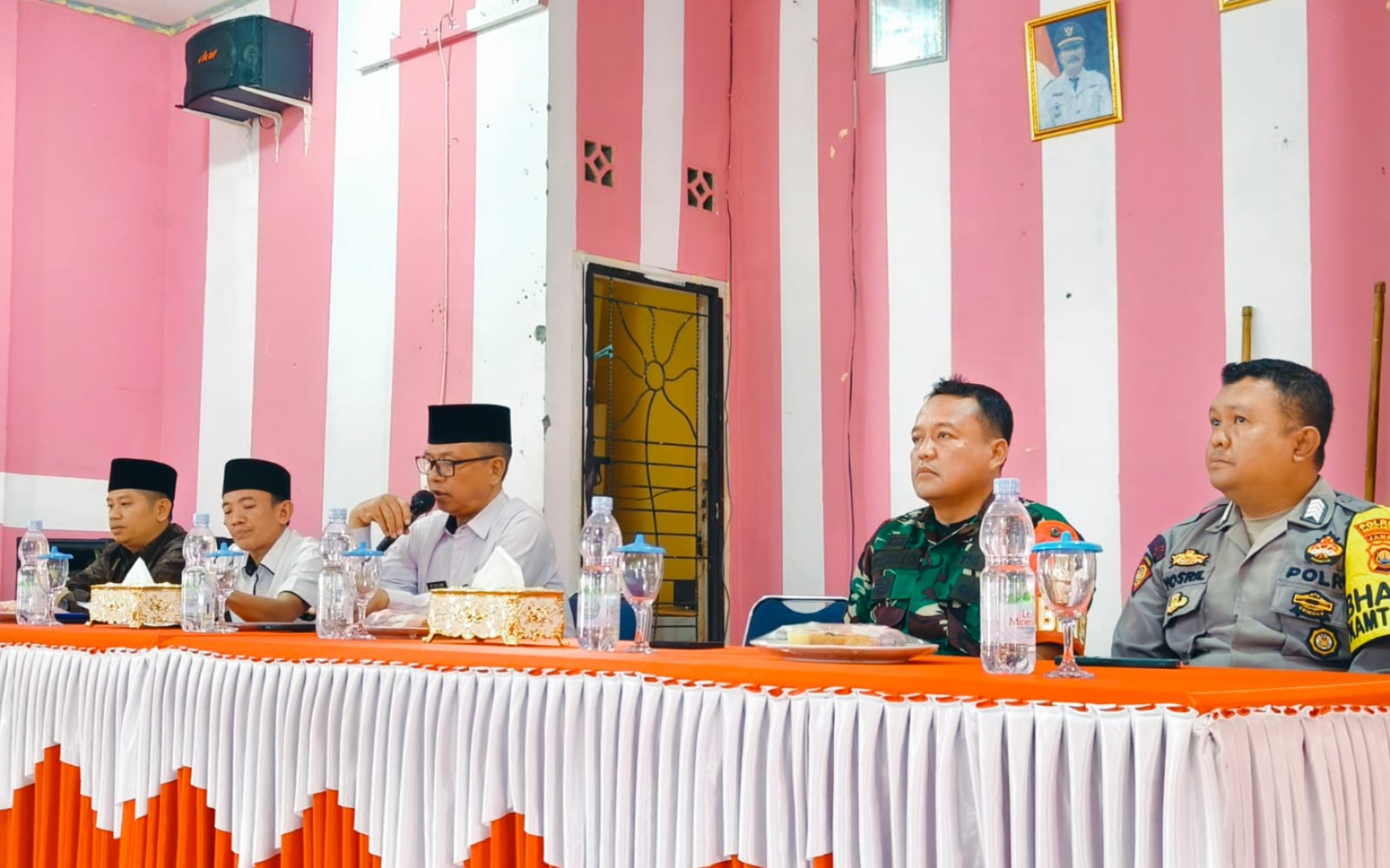 Babinsa Serka Sutaryo Hadiri Rapat Pembentukan Panitia Hut RI Ke 79 Thn 2024