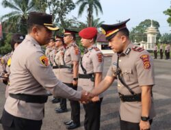 Kapolres Tebo  AKBP Dr. I  Wayan Arta Ariawan SH. S. Ik. MH. Pimpin Upacara Sertijab Dan Pelepasan Purna Bhakti Personil Polres Tebo