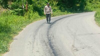 Tindakan Sederhana Demi Keselamatan Bersama, Ini Yang Dilakukan Oleh Anggota Polsek Indra Makmu