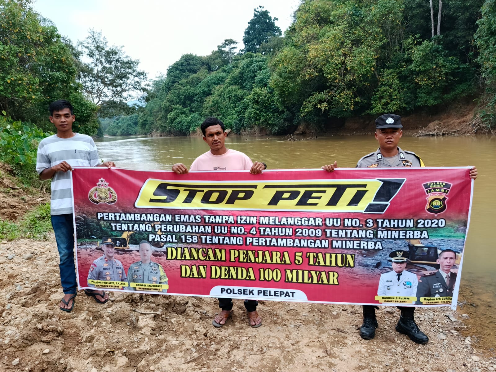 Gandeng Masyarakat Batu Kerbau Jajaran Polsek Pelepat Polres Bungo Update Kondisi Sungai Batang Pelepat.