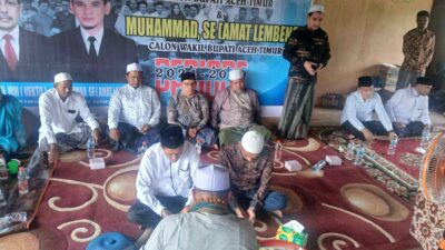 Ulama kharismatik Abu Keude Dua peusijuek Calon Bupati Aceh Timur dari partai NasDem (Nektu & Amat Lembeng)