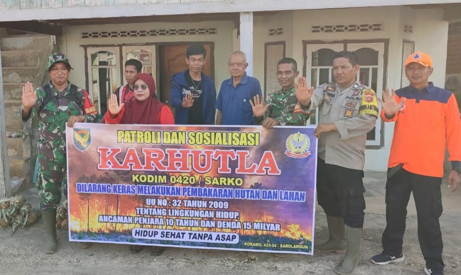 Babinsa Laksanakan patroli dan Sosialisasi kepada warga Masyarakat cegah karhutla wilayah Koramil 420-04/Sarolangun