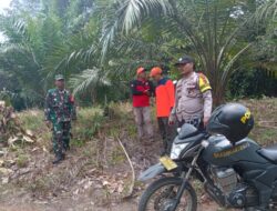 Babinsa Bersama Bhabinkamtibmas Dan Masyarakat Laksanakan Patroli Karhutlah   