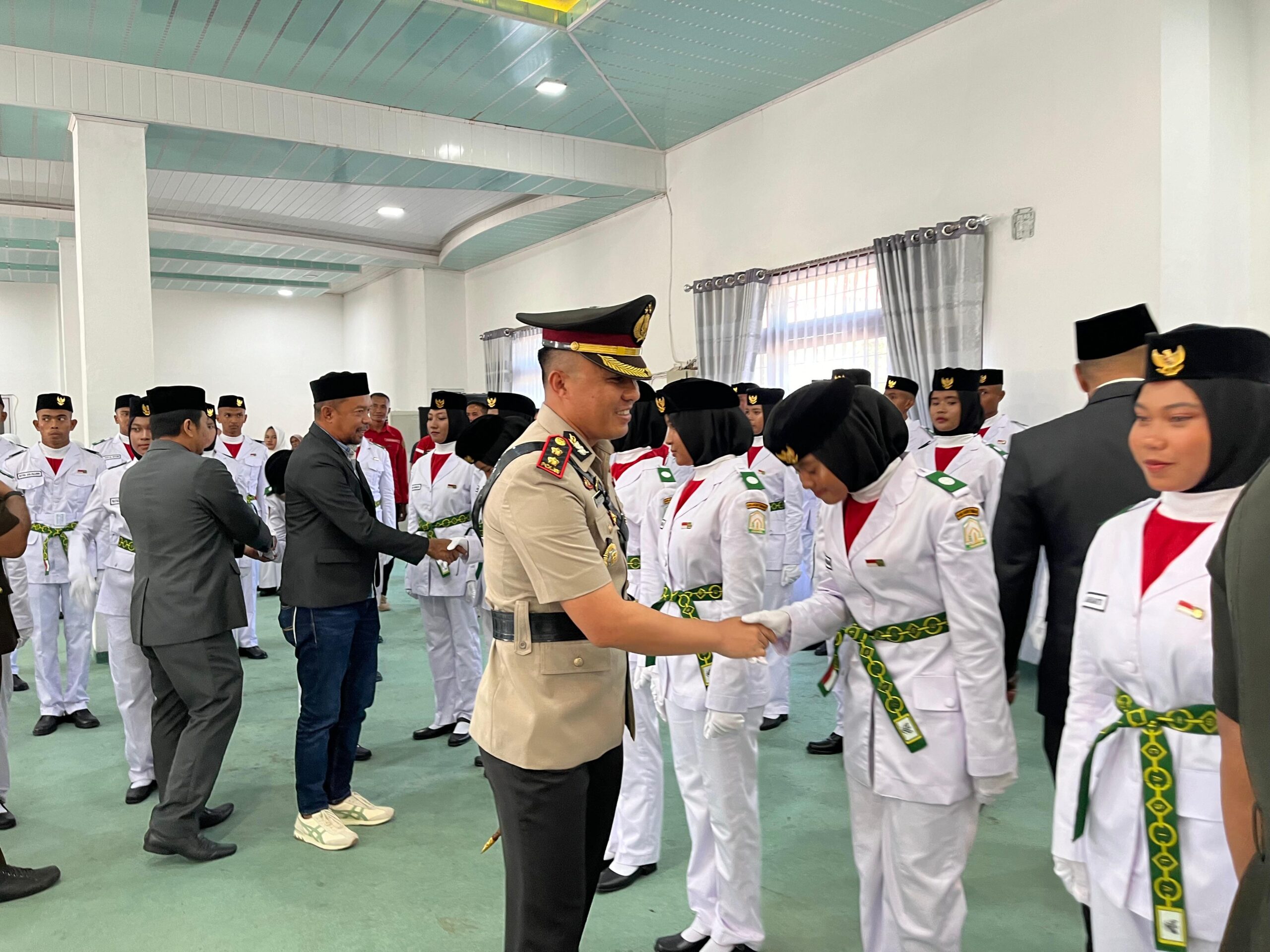 Kapolres Aceh Timur Hadiri Pengukuhan Anggota Paskibra Kabupaten Aceh Timur.