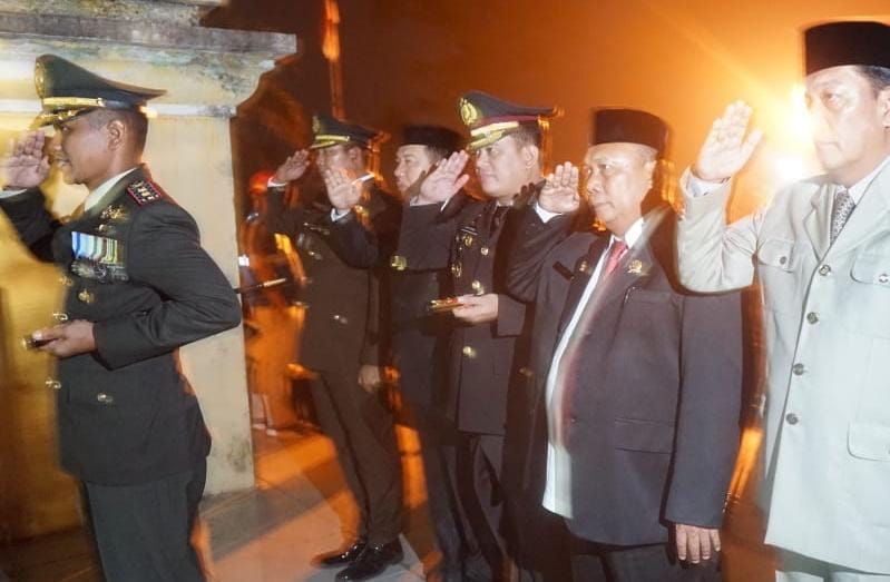 Merangin Gelar Apel Kehormatan kepada 23 Pahlawan di TMP Patriot Bhakti Serangkaian Peringatan Hari Kemerdekaan ke-79 Republik Indonesia