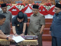 Perubahan KUA dan PPAS 2024 Disepakati Dinihari Selasa (20/8) Pada Sidang Paripurna DPRD Merangin yang Dihadiri 23 Orang Dewan