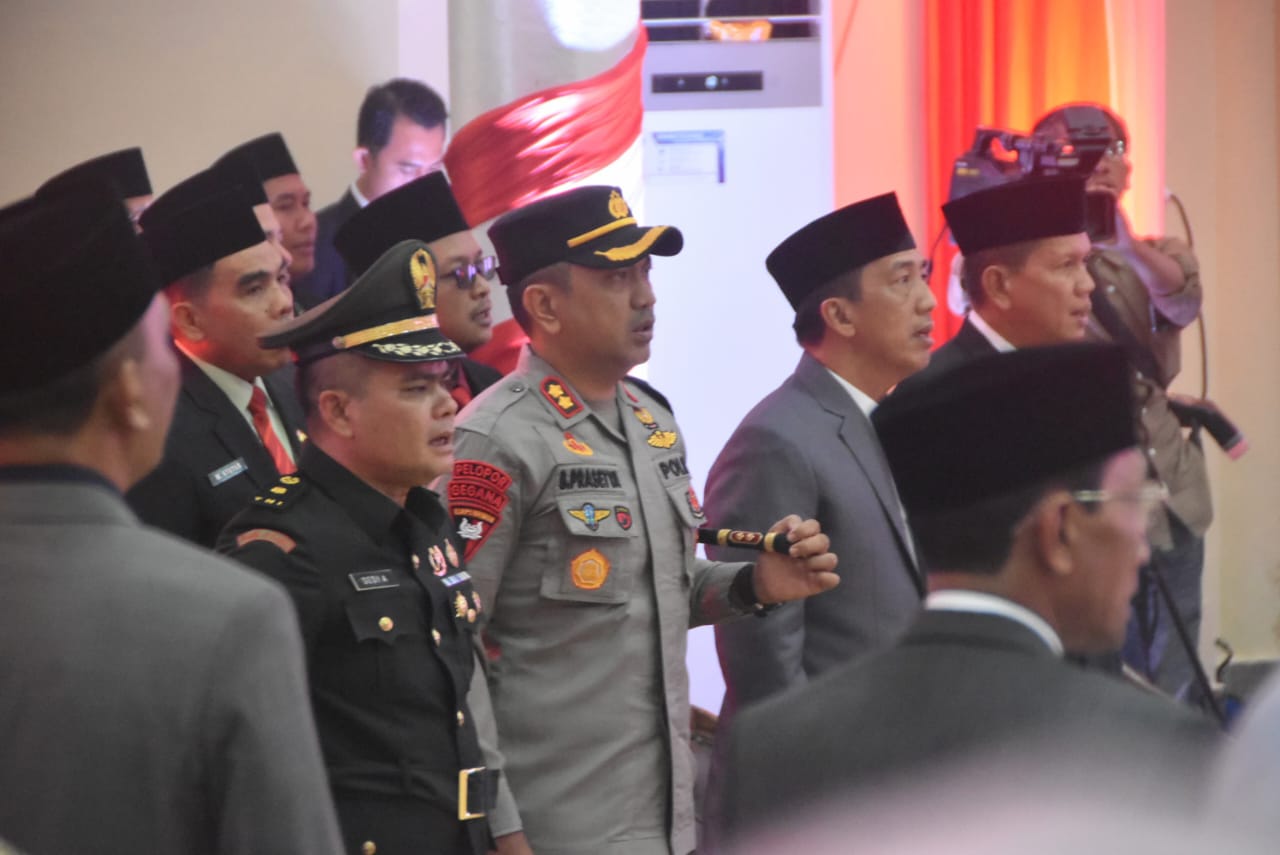 Dandim 0420/Sarko Hadiri Rapat Paripurna Pelantikan dan Pengucapan Sumpah Anggota DPRD Kabupaten Merangin