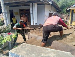 Wujudkan Lingkungan Yang Bersih Dan Sehat, Sertu Kasiyato Bantu Pembuatan Jamban Warga Binaannya