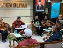 Bupati akan menaikan insentif RT/RW,  jika terpilih kembali?