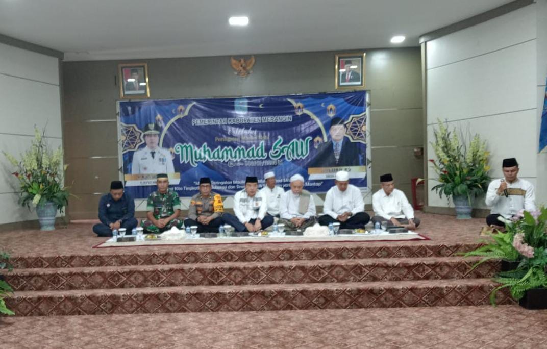 Danramil 08 Tabir Kapten Inf Novri Yudha Hadiri Peringatan Maulid Nabi di Aula Rumah Dinas Bupati Merangin