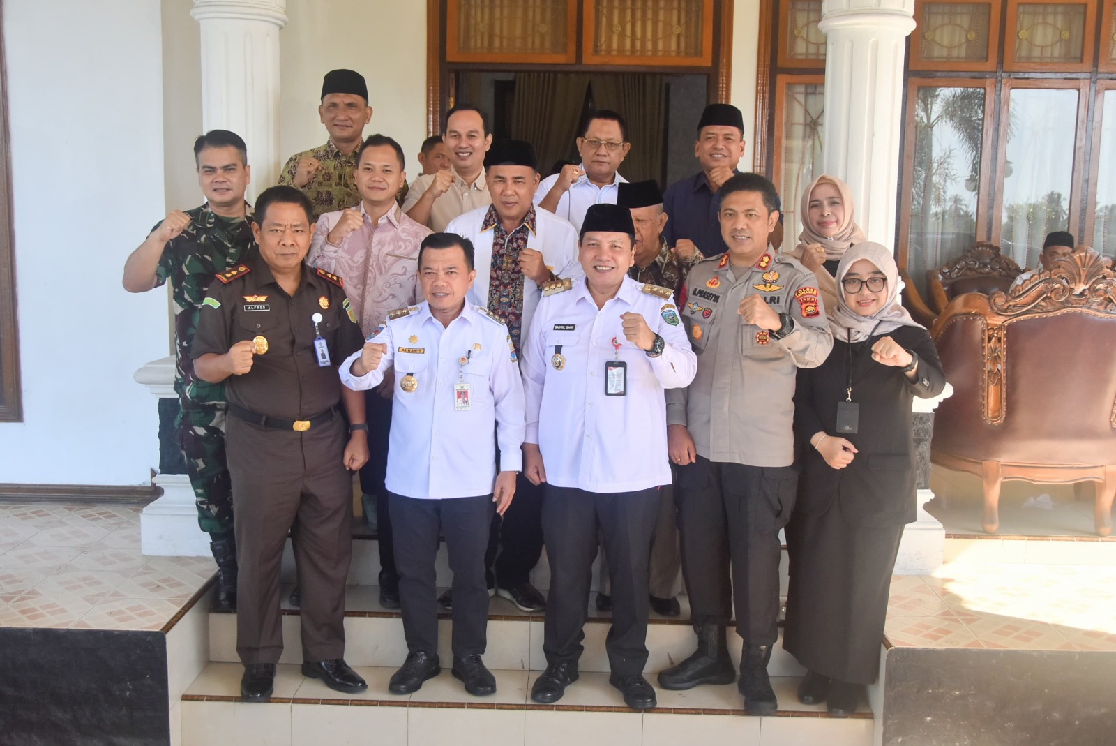 Pabung Kodim 0420/Sarko Mayor Chk Dedy Afrizal Hadiri Coffee Morning Gubernur Jambi dengan Forkopimda dan Calon Bupati Sarolangun