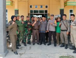 Babinsa Serda Aris Andianto Hadiri Rapat Koordinasi Pemantapan Sat-Linmas Jelang Pilkada 2024 di Kecamatan Tabir Timur