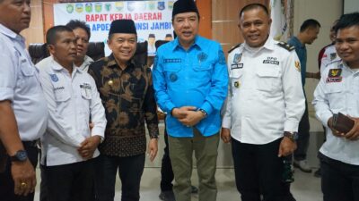 Pj Bupati Dampingi Gubernur Buka Rakerda DPD Apdesi Kades Dilarang Terlibat Politik dan Jaga Keharmonisan dengan BPD