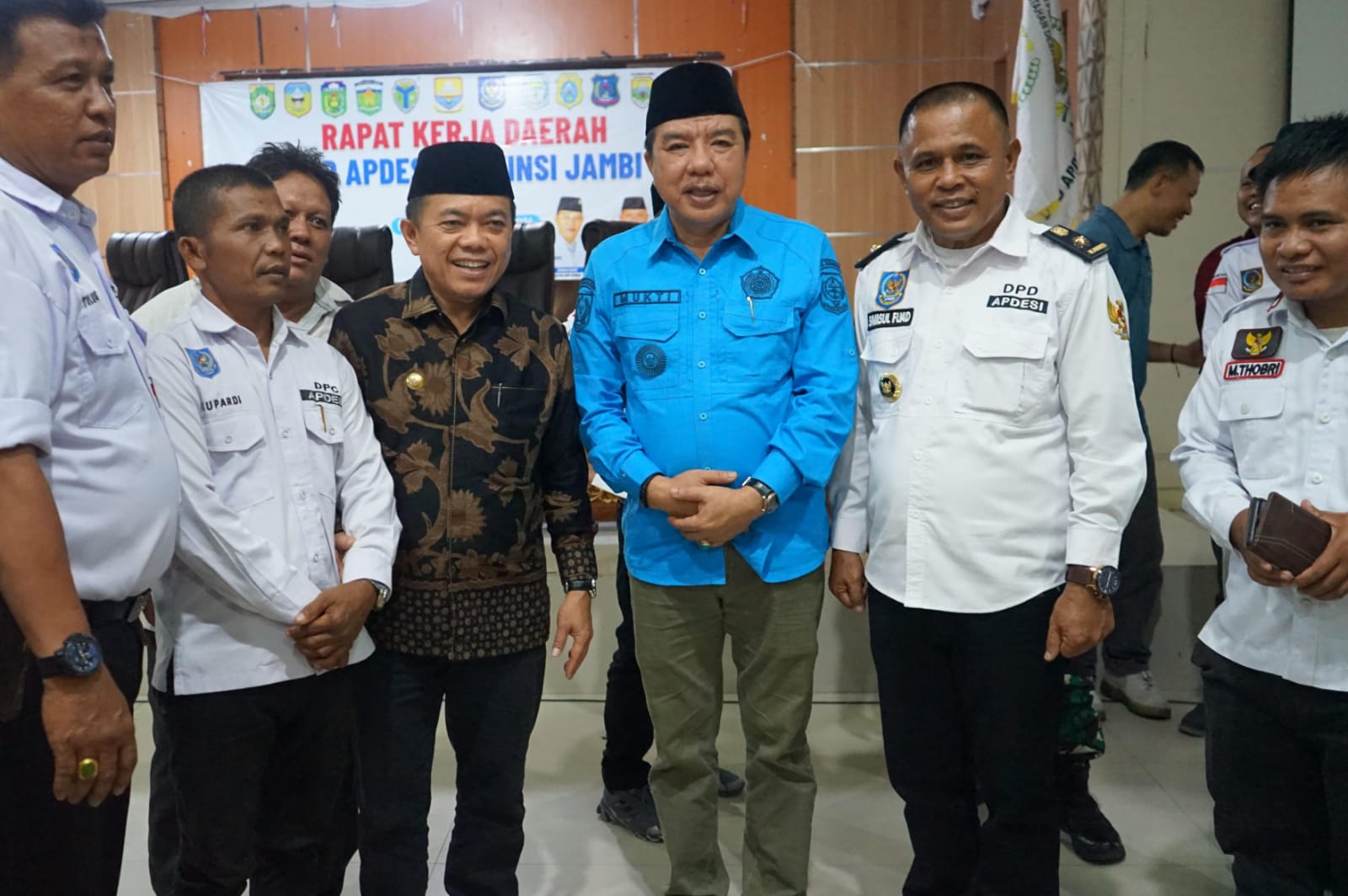 Pj Bupati Dampingi Gubernur Buka Rakerda DPD Apdesi Kades Dilarang Terlibat Politik dan Jaga Keharmonisan dengan BPD