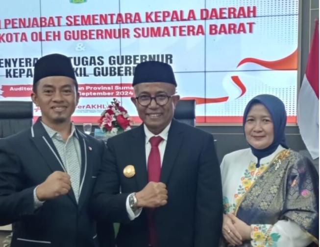 Gubernur Sumbar Lantik Ir.Edi Dharma .M.Si Selaku Penjabat Sementara Bupati Pasaman ,Ketua DPRD Nelfri Affandy Berikan Ucapan Selamat