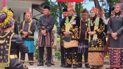 Jangcik: Rumah Dinas Rumah Bersama, Terbuka Bagi Siapapun masuk Rumah Dinas, Pj Bupati Merangin Disambut Prosesi Adat