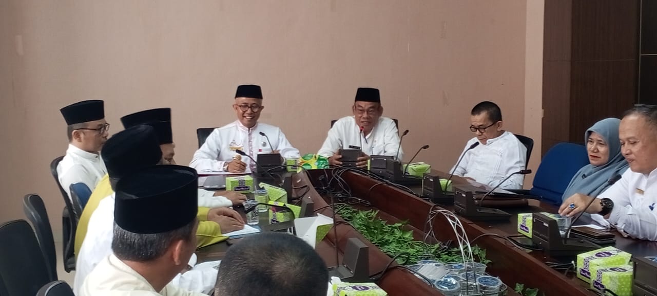 Mengawali masuk tugas , Pjs Bupati Pasaman Edi Dharma Silaturahmi dengan kepala OPD