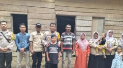 Kapolsek Tabir Selatan Polres Merangin Bersama Yayasan Jum’at Berkah Sambangi Salah Satu Keluarga di Desa Bungo Antoi