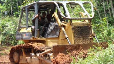 Satgas TMMD Mulai Lakukan Pembukaan Jalan Penghubung Dua Desa