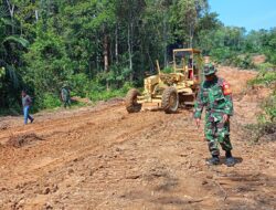 Cuaca Cerah, Satgas TMMD ke 122 Kodim 0420 Sarko Lanjutkan Pengerjaan Peningkatan Jalan