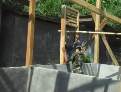 Satgas TMMD ke 122 Kodim Sarko Mulai Pasang Kusen Jendela dan Pintu Rumah Pak Yabani