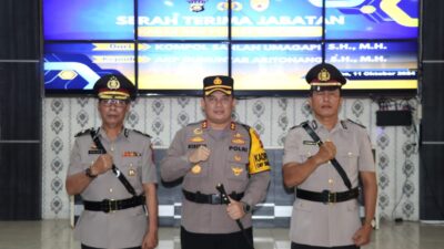 Kapolres Merangin AKBP Ruri Roberto,S.H.,S.I.K.,M.M.,M.Tr.SOU memimpin upacara serah terima jabatan Kabag Ren Polres Merangin,