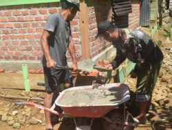 Teras Rumah Yabani Dilantai Semen Oleh Satgas TMMD ke 122 Kodim Sarko