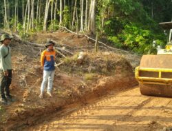 Cuaca Cerah, Pembukaan Jalan Baru Terus Dikebut Anggota Satgas TMMD ke 122 Kodim 0420 Sarko