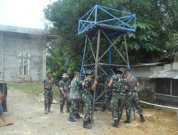 Anggota Satgas TMMD 122 Kodim 0420/Sarko Siapkan Tower Air Untuk Mesjid Darussalam Desa Bedeng Rejo