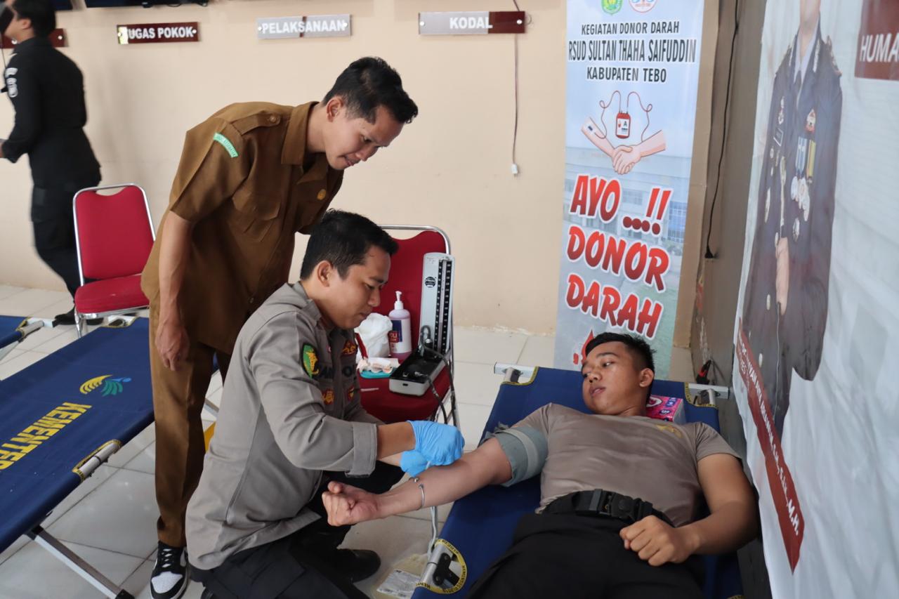 Polres Tebo Gelar Donor Darah Serentak Dalam Rangka Hari Jadi ke -73 Humas Polri