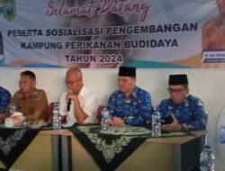 Tingkatkan hasil Perikanan.Pjs Bupati Edi Dharma atas nama  Pemkab serahkan bantuan Peralatan