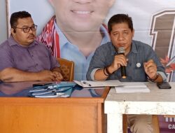 Konferensi Pers : Tim Kuasa Hukum Pasangan Bupati Melawi Kluisen -Iif , Resmi Laporkan Oknum Kades Dan Oknum ASN ke Bawaslu Kabupaten Melawi