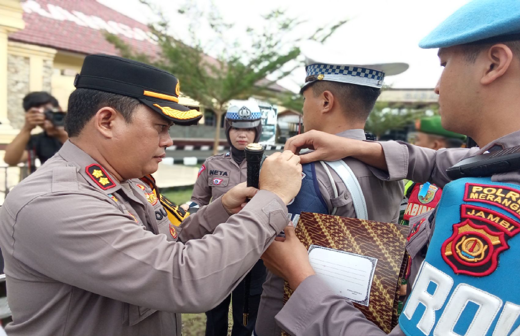 Kapolres Merangin Pimpin Apel Operasi Zebra Siginjai 2024 di Mapolres Merangin