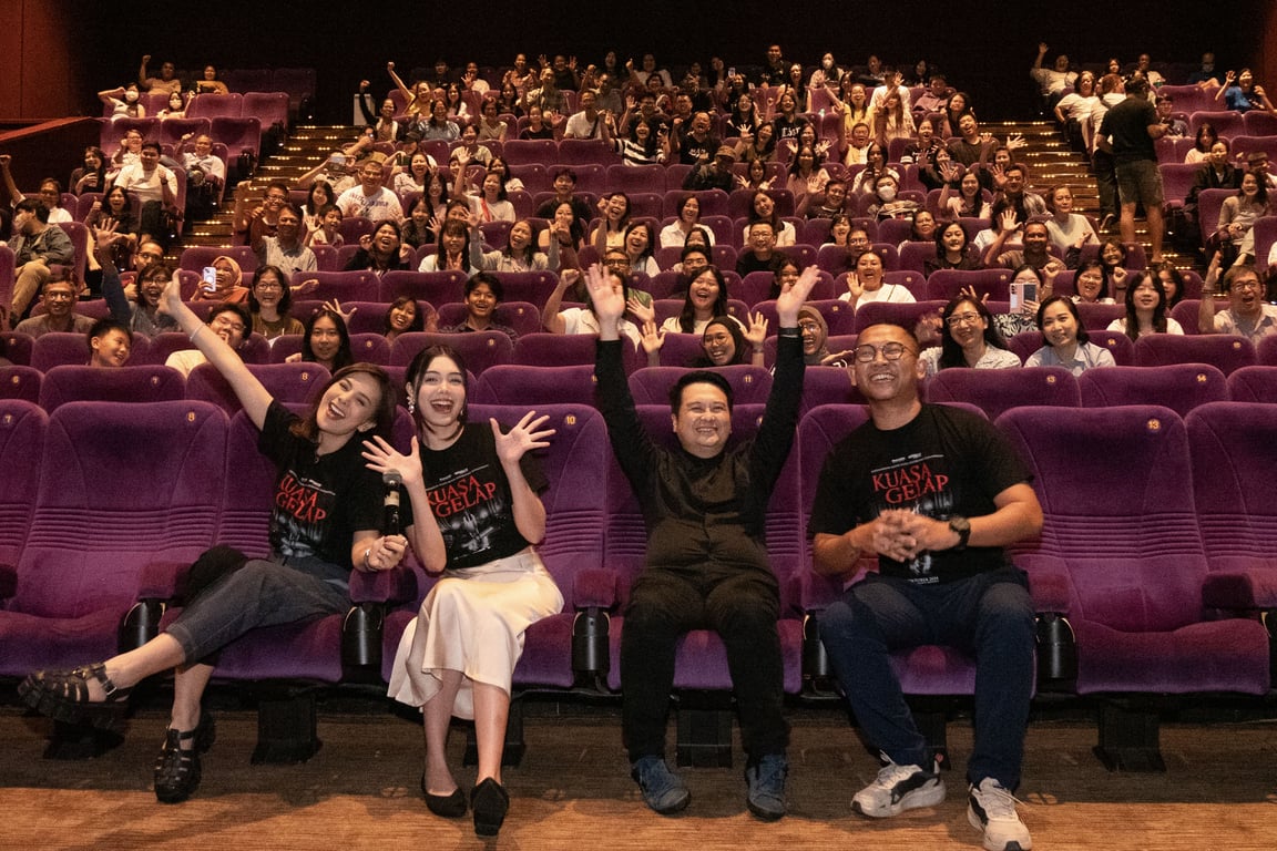 Antusiasme Tinggi Fans & Komunitas, Pemain Film ‘Kuasa Gelap’ Kunjungi Mall @ Alam Sutera