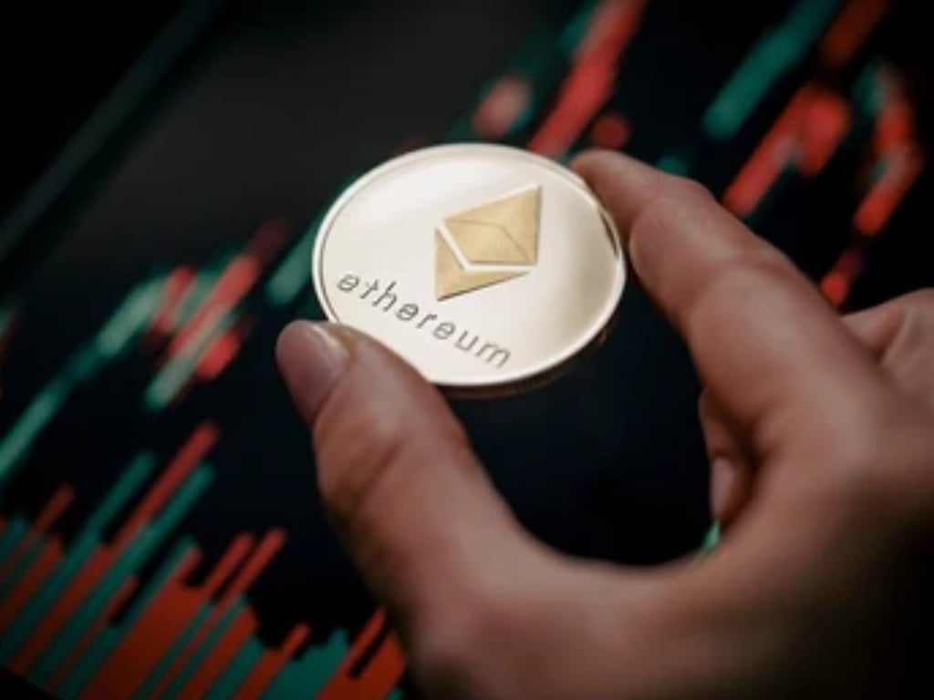 Whale Ethereum Mundur Perlahan, Apakah Ini Sinyal Penurunan Harga ETH?