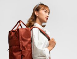 7 Pilihan Tas Bodypack yang Cocok Buat Cewe untuk Segala Kebutuhan