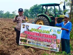 Dukung Program Ketahanan Pangan, Bhabinkamtibmas Polsek Sarolangun Laksanankan Sosialisasi dan Inventarisir Lahan serta Pok Tani di Desa Binaan