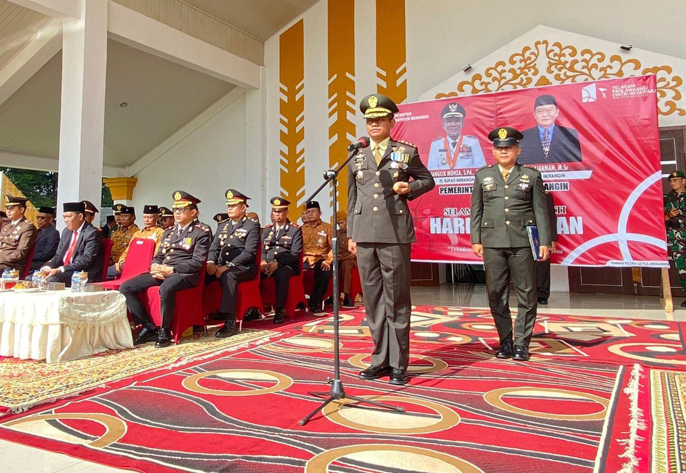 Dandim 0420/Sarko Pimpin Upacara Hari Pahlawan Dan Ziarah Nasioanal Di Kabupaten Merangin