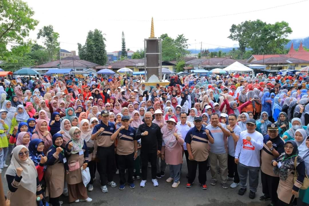 Aneka Lomba Ramaikan Peringatan Hari Jadi PGRI Ke 79 Dan Hari Guru, Pjs Bupati Edi Dharma Berikan Apresiasi