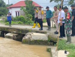 Kapolres Kerinci Pantau Banjir, Ketinggian Air Capai 60 Cm, Desa Terdampak Meliputi Desa Simpang 4 Tanjung Tanah, Desa Baru Tanjung Tanah Serta Desa Tanjung Tanah