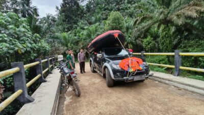 Seorang Pria di Duga Hanyut di Aliran Deras Sungai Maras,Jajaran Polsek Lembah Masurai Bersama Tim SAR Gabungan Upayakan Pencarian 